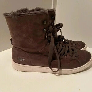 Uggs sneaker booties are very comfy and warm inside